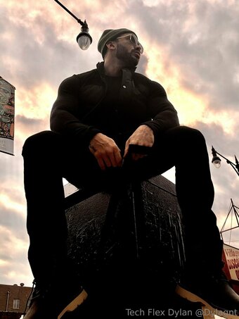 techflexdylan Nude Leaks Photo 4