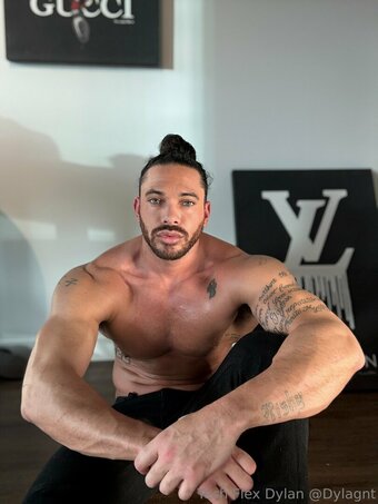 techflexdylan Nude Leaks Photo 33