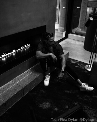 techflexdylan Nude Leaks Photo 37