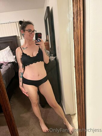 techjess Nude Leaks Photo 18