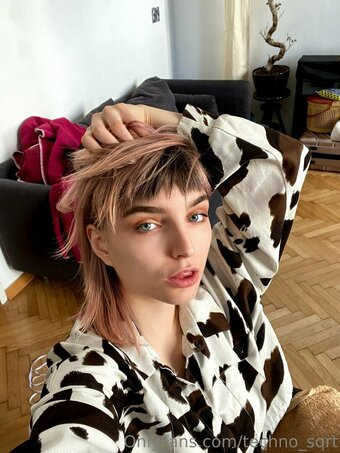 techno_sqrt Nude Leaks Photo 9