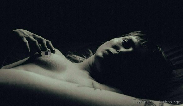 techno_sqrt Nude Leaks Photo 12
