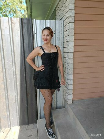 tee-rouble Nude Leaks Photo 27