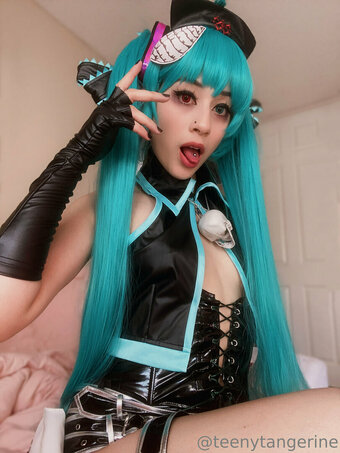 teenytangerine Nude Leaks Photo 19