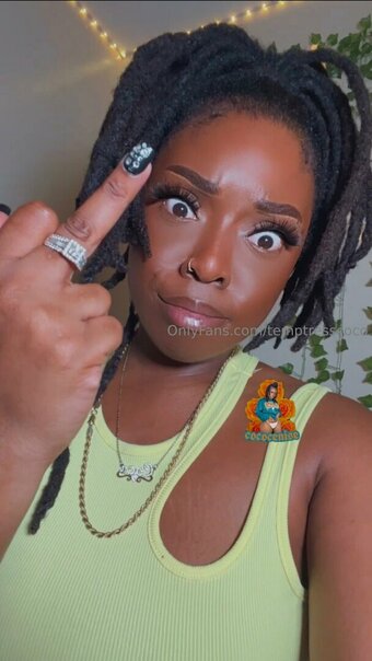 temptresscoco Nude Leaks Photo 9