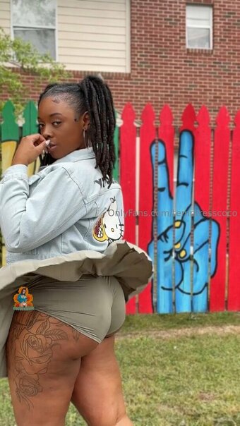 temptresscoco Nude Leaks Photo 17