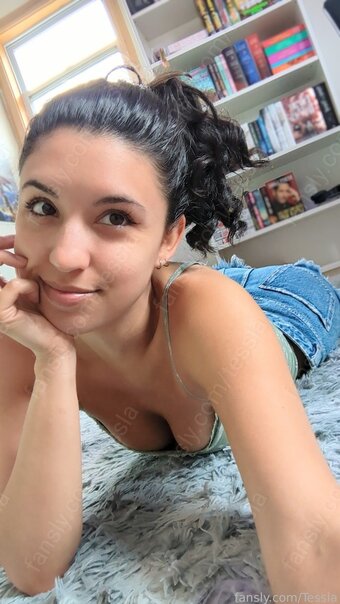 Tessla Nude Leaks Photo 10