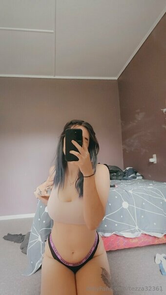 tezza32361 Nude Leaks Photo 1