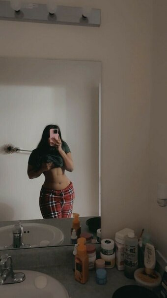 tftuelips Nude Leaks Photo 2
