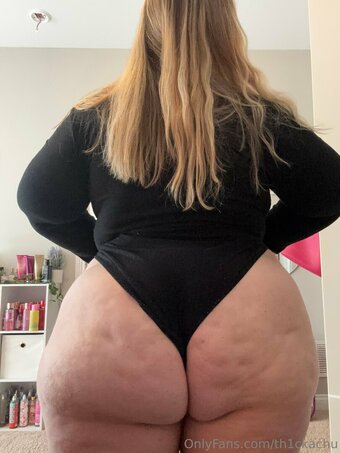 th1ckachu Nude Leaks Photo 11