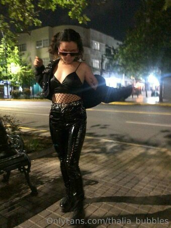 thalia_bubbles Nude Leaks Photo 25