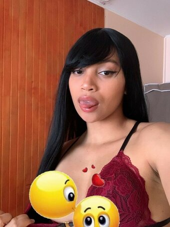 Thami / alvesthamiress Nude Leaks OnlyFans Photo 1
