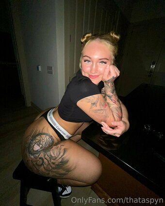 thataspyn Nude Leaks Photo 2