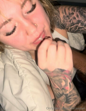 thataspyn Nude Leaks Photo 16