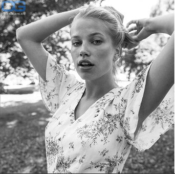 Thea Sofie Nude Leaks Photo 7