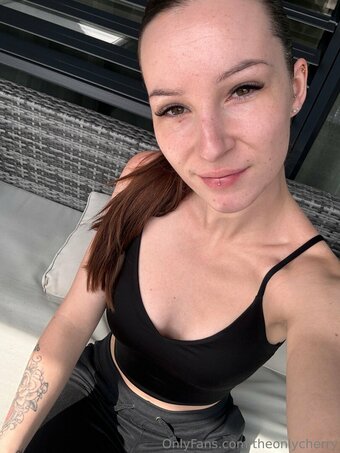 theonlycherry Nude Leaks Photo 2