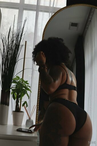 therealbombshell_mint / thereal_mint Nude Leaks OnlyFans Photo 15