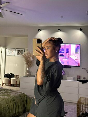 therealbombshell_mint / thereal_mint Nude Leaks OnlyFans Photo 19
