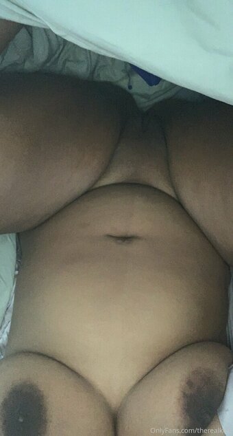 therealkelll Nude Leaks Photo 2