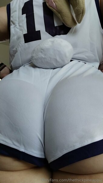 thethickpineapple Nude Leaks Photo 2