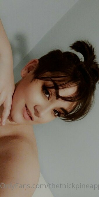 thethickpineapple Nude Leaks Photo 10