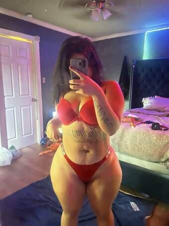 ThickNessa / realthicknessa / thickness_is_my_sickness2.0 Nude Leaks OnlyFans Photo 2