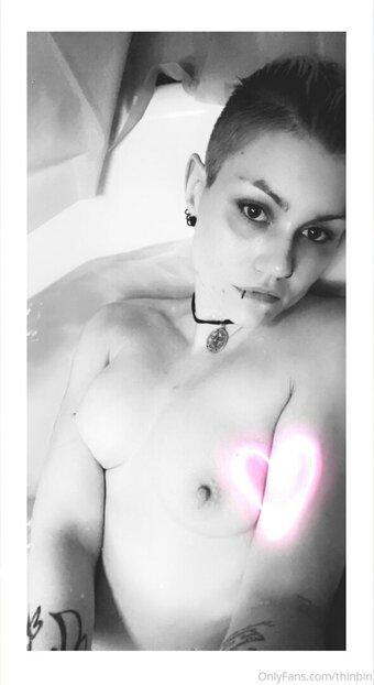 thinbin Nude Leaks Photo 3