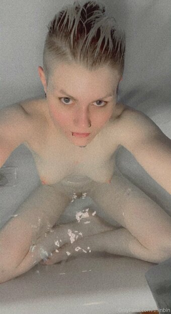 thinbin Nude Leaks Photo 4