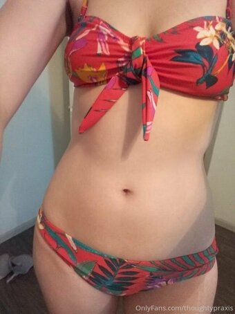 thoughtypraxis Nude Leaks Photo 1