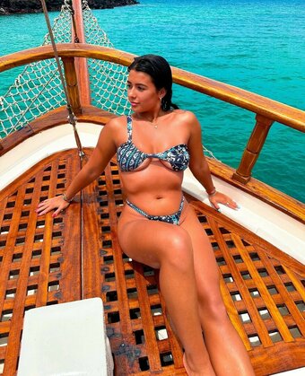 throwsumchlo / chloe maiorana Nude Leaks Photo 2