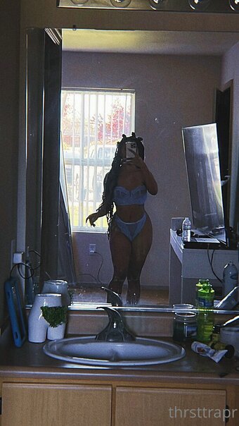 thrsttrapr Nude Leaks Photo 14