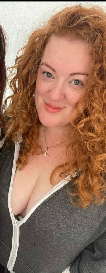 Thtredcurl / tangurlx / thagudgurl / yorkshirecurl Nude Leaks OnlyFans Photo 3