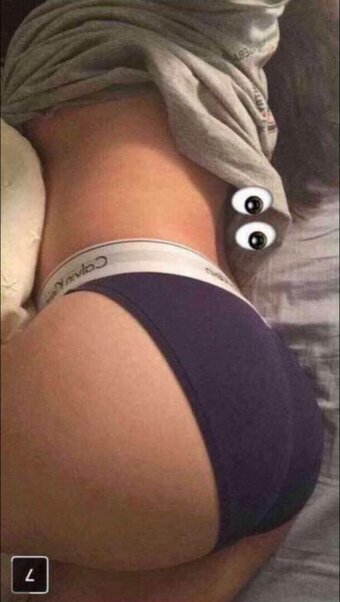 Thy Phan / miiilkthy Nude Leaks Photo 1