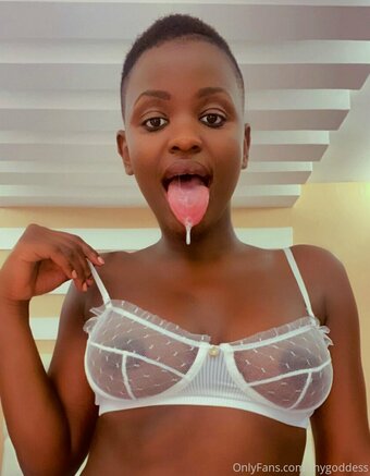 thygoddess Nude Leaks Photo 10