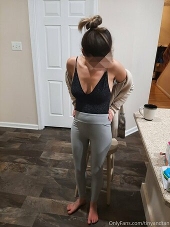 tinyandtan Nude Leaks Photo 1