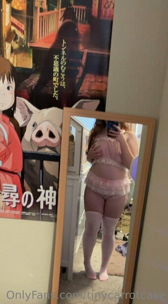 tinycarrotcake Nude Leaks Photo 3
