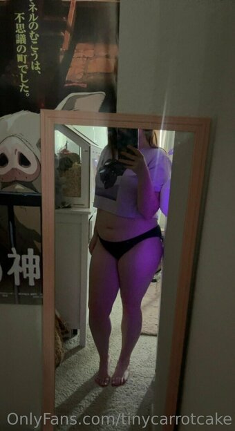 tinycarrotcake Nude Leaks Photo 5