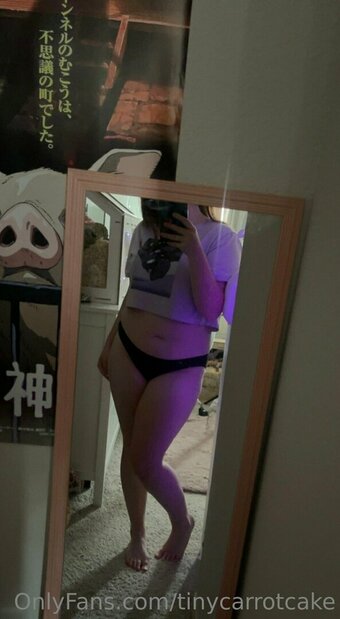 tinycarrotcake Nude Leaks Photo 6