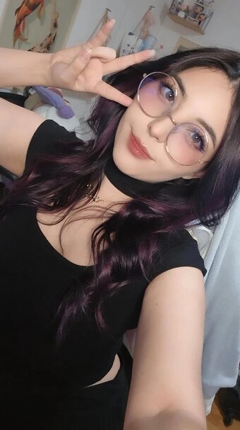 TinyCherry / atinycherry / https: Nude Leaks Photo 7