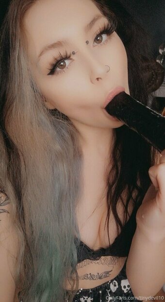 tinydevil10 / Jessica Nude Leaks OnlyFans Photo 9