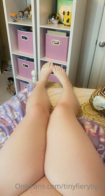 Tinyfierytigrr / Tinyredtiger / tinygingergirl Nude Leaks OnlyFans Photo 21