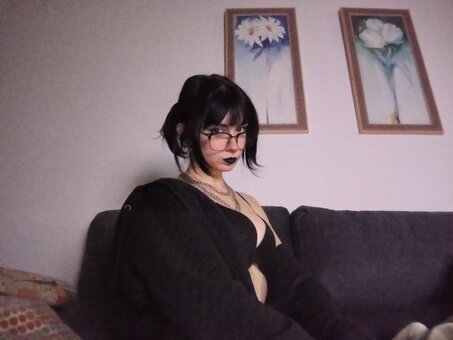 tinyjullesssss / tiny.jullesss Nude Leaks Photo 9