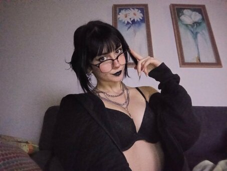 tinyjullesssss / tiny.jullesss Nude Leaks Photo 10