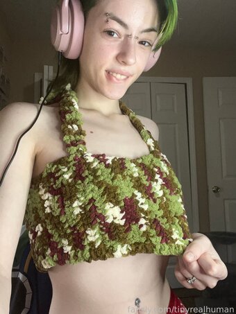 tinyrealhuman / tinyrealbaby / tinyrealhuman_ Nude Leaks OnlyFans Photo 23