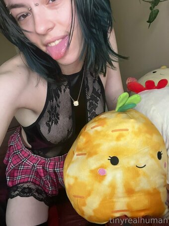 tinyrealmoth Nude Leaks Photo 9