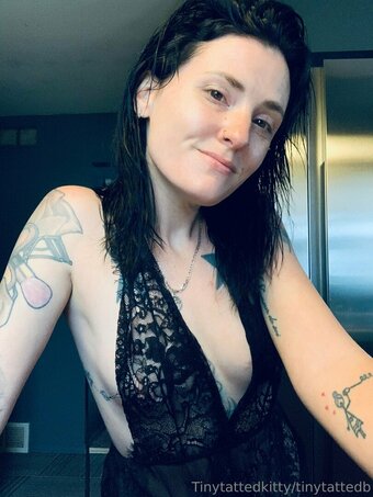 tinytattedkitty Nude Leaks Photo 1