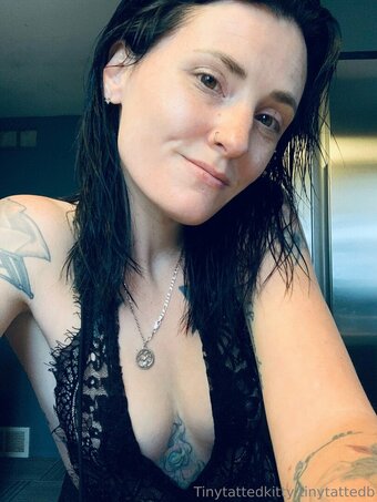 tinytattedkitty Nude Leaks Photo 2