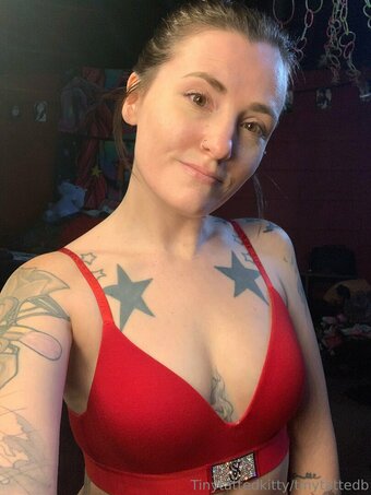 tinytattedkitty Nude Leaks Photo 21