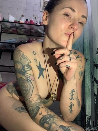 tinytattedkitty Nude Leaks Photo 23