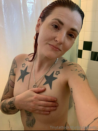 tinytattedkitty Nude Leaks Photo 24